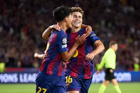 عودة أولمو وليفاندوفسكي.. قائمة برشلونة لمواجهة إلتشي في الدوري الإسباني